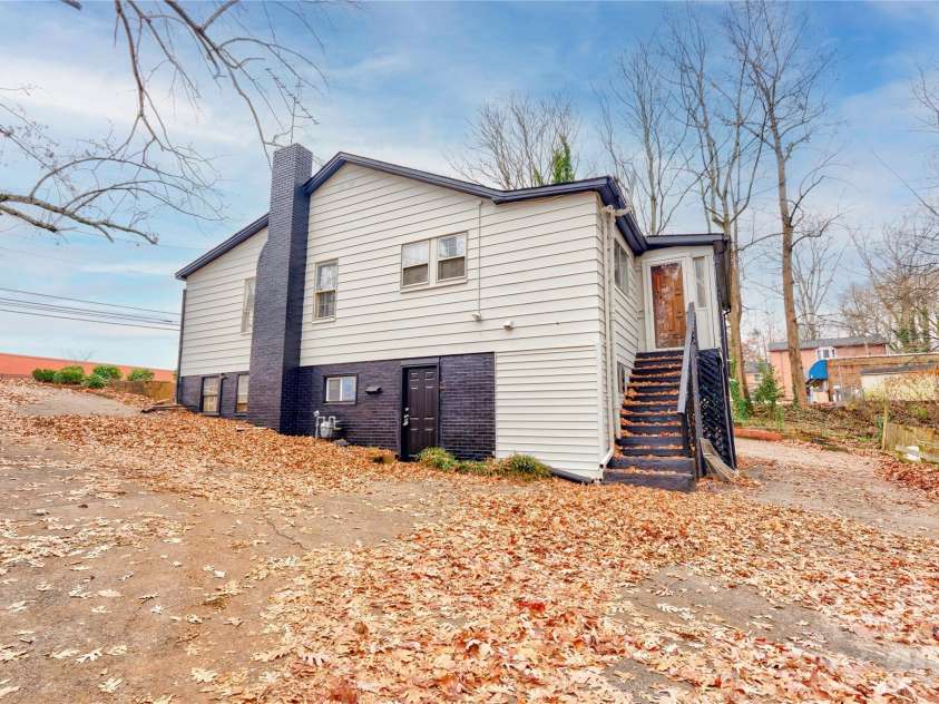704 Earl Road, Shelby, NC 28150.  MLS# CAR4325482, YatesRealty ID 9248. 