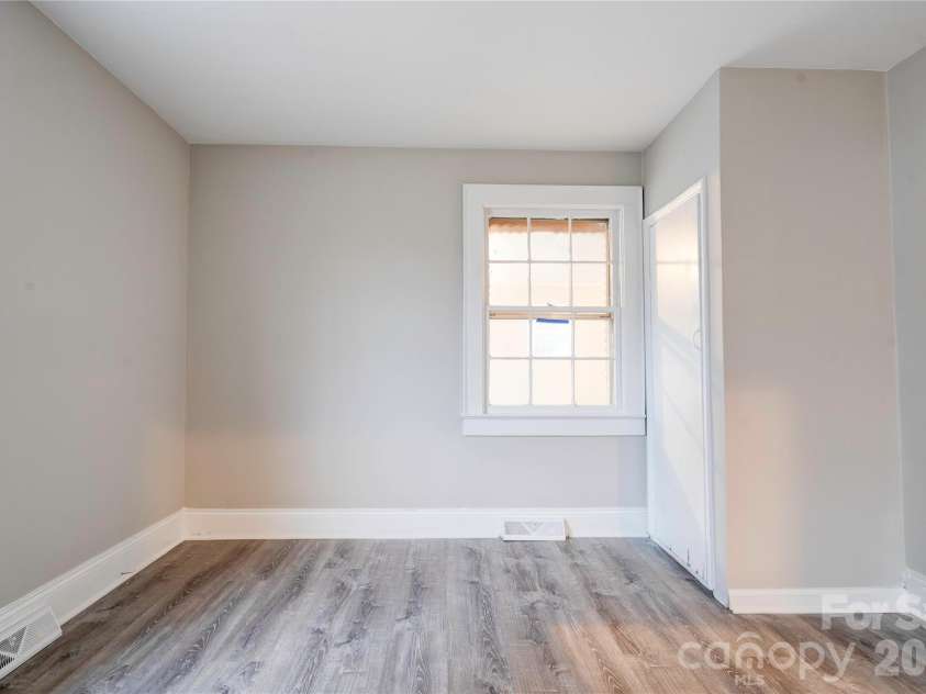 704 Earl Road, Shelby, NC 28150.  MLS# CAR4325482, YatesRealty ID 9248. 