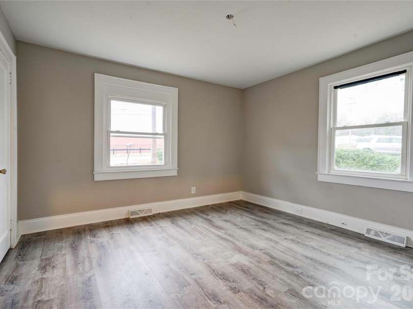 704 Earl Road, Shelby, NC 28150.  MLS# CAR4325482, YatesRealty ID 9248. 