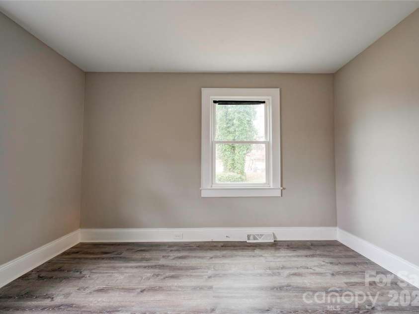 704 Earl Road, Shelby, NC 28150.  MLS# CAR4325482, YatesRealty ID 9248. 