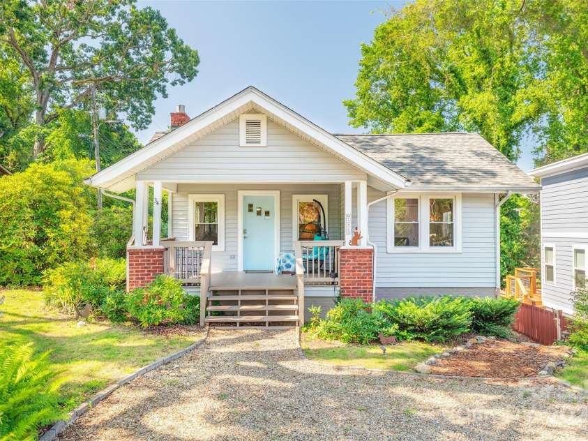 34 Vandalia Avenue, Asheville, NC 28806.  MLS# CAR4276401, YatesRealty ID 9249. 