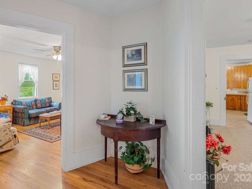 232 Dobson Road, Franklin, NC 28734.  MLS# CAR4190366, YatesRealty ID 925. 