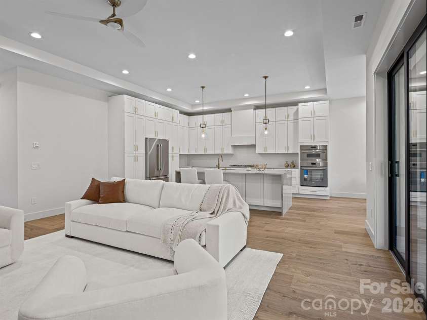 413 Big Hill Drive, Arden, NC 28704.  MLS# CAR4334677, YatesRealty ID 925. 