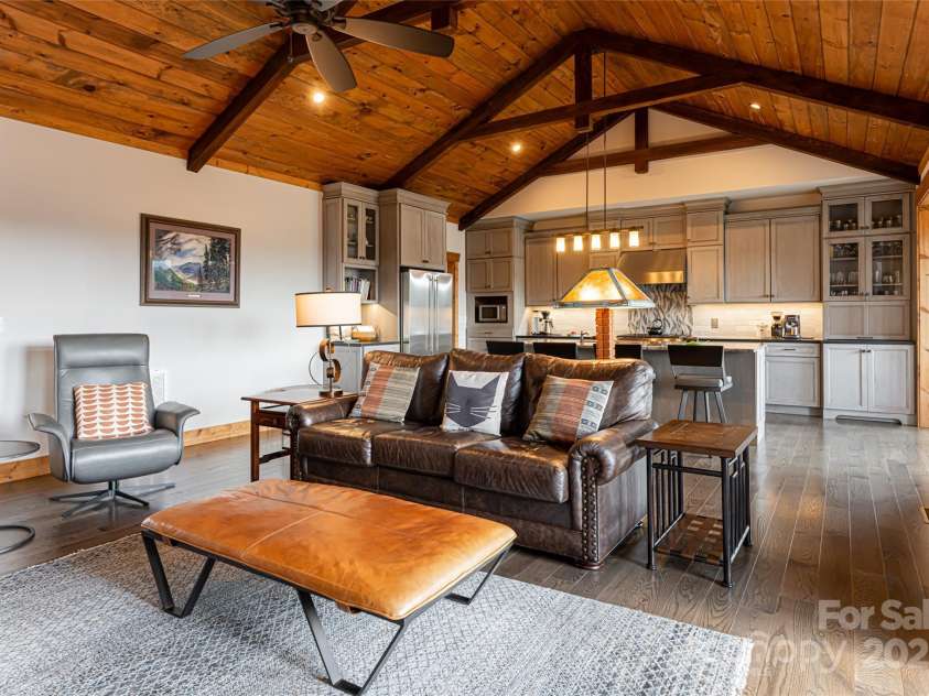 18 Gracie Lane, Weaverville, NC 28787.  MLS# CAR4213943, YatesRealty ID 9250. 
