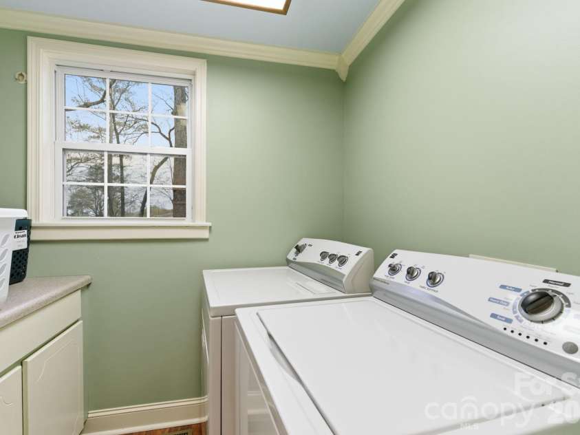 547 Lake Shore Drive, Norwood, NC 28128.  MLS# CAR4361576, YatesRealty ID 9250. 