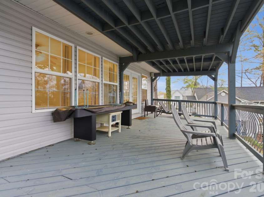 547 Lake Shore Drive, Norwood, NC 28128.  MLS# CAR4361576, YatesRealty ID 9250. 