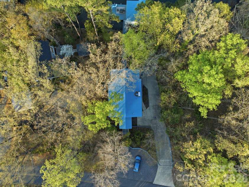 547 Lake Shore Drive, Norwood, NC 28128.  MLS# CAR4361576, YatesRealty ID 9250. 