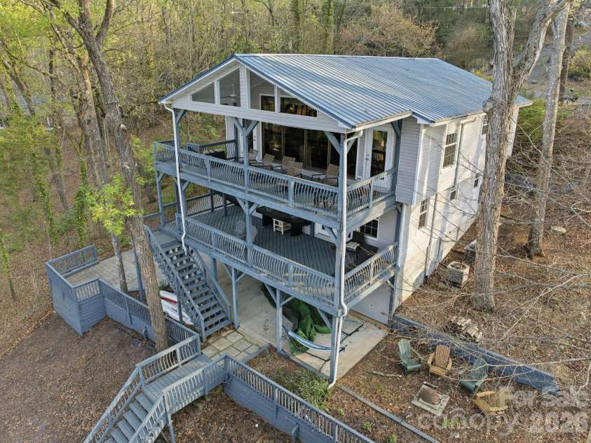 547 Lake Shore Drive, Norwood, NC 28128.  MLS# CAR4361576, YatesRealty ID 9250. 