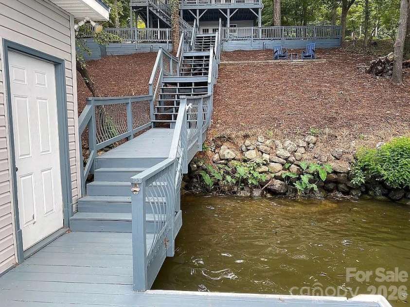 547 Lake Shore Drive, Norwood, NC 28128.  MLS# CAR4361576, YatesRealty ID 9250. 