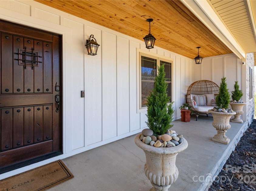 188 Hill Top Acres Drive, Mars Hill, NC 28754.  MLS# CAR4226566, YatesRealty ID 9252. 