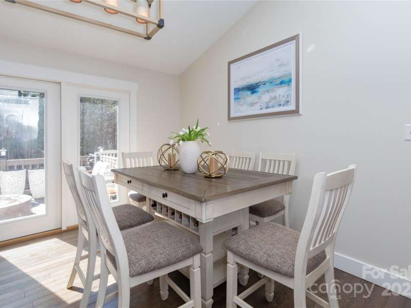 188 Hill Top Acres Drive, Mars Hill, NC 28754.  MLS# CAR4226566, YatesRealty ID 9252. 