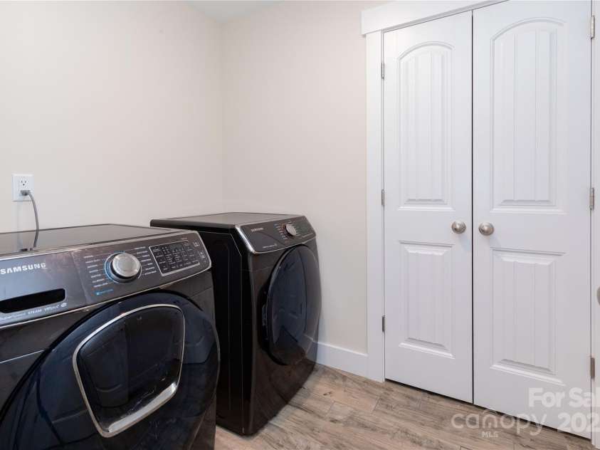 188 Hill Top Acres Drive, Mars Hill, NC 28754.  MLS# CAR4226566, YatesRealty ID 9252. 