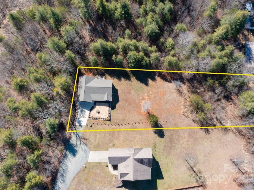 188 Hill Top Acres Drive, Mars Hill, NC 28754.  MLS# CAR4226566, YatesRealty ID 9252. 