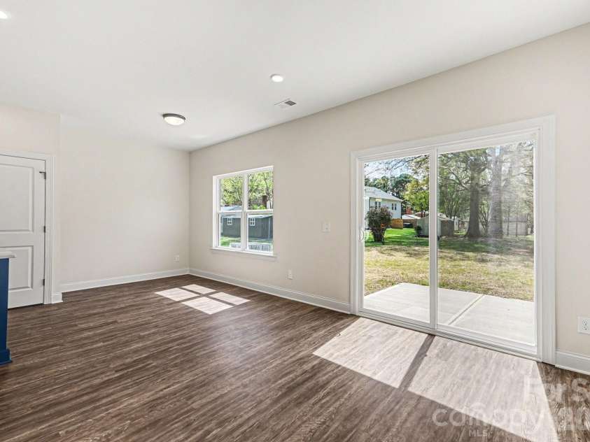 560 Wilson Avenue, Mooresville, NC 28115.  MLS# CAR4343842, YatesRealty ID 9252. 