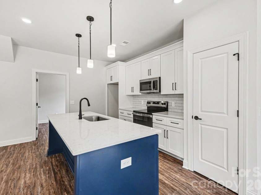 560 Wilson Avenue, Mooresville, NC 28115.  MLS# CAR4343842, YatesRealty ID 9252. 