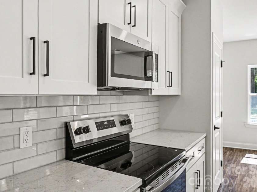 560 Wilson Avenue, Mooresville, NC 28115.  MLS# CAR4343842, YatesRealty ID 9252. 
