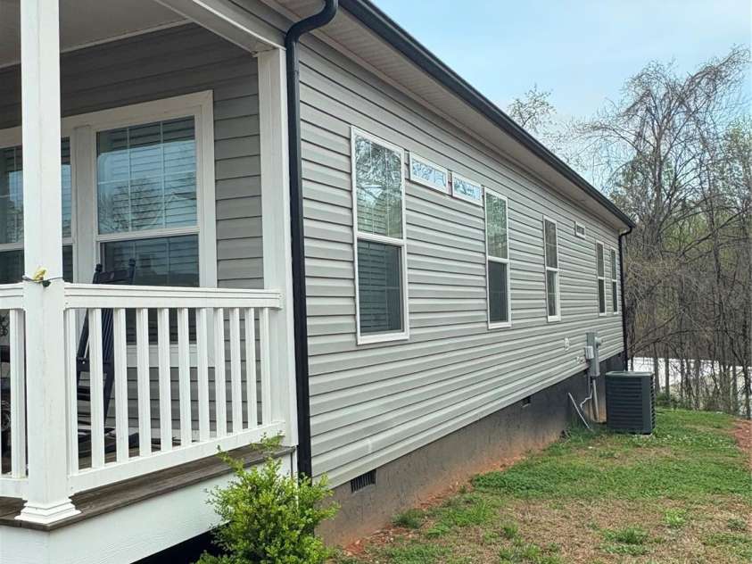 368 Carolina Avenue, Marion, NC 28752.  MLS# CAR4243572, YatesRealty ID 9253. 3