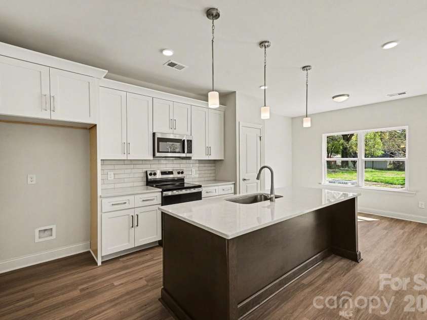 562 Wilson Avenue, Mooresville, NC 28115.  MLS# CAR4343851, YatesRealty ID 9253. 