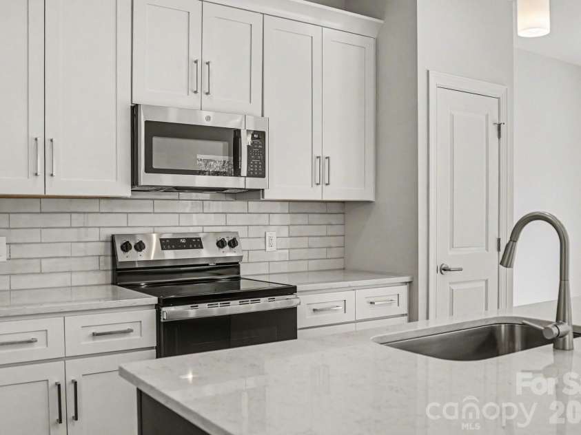 562 Wilson Avenue, Mooresville, NC 28115.  MLS# CAR4343851, YatesRealty ID 9253. 