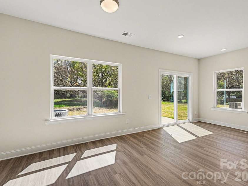 562 Wilson Avenue, Mooresville, NC 28115.  MLS# CAR4343851, YatesRealty ID 9253. 