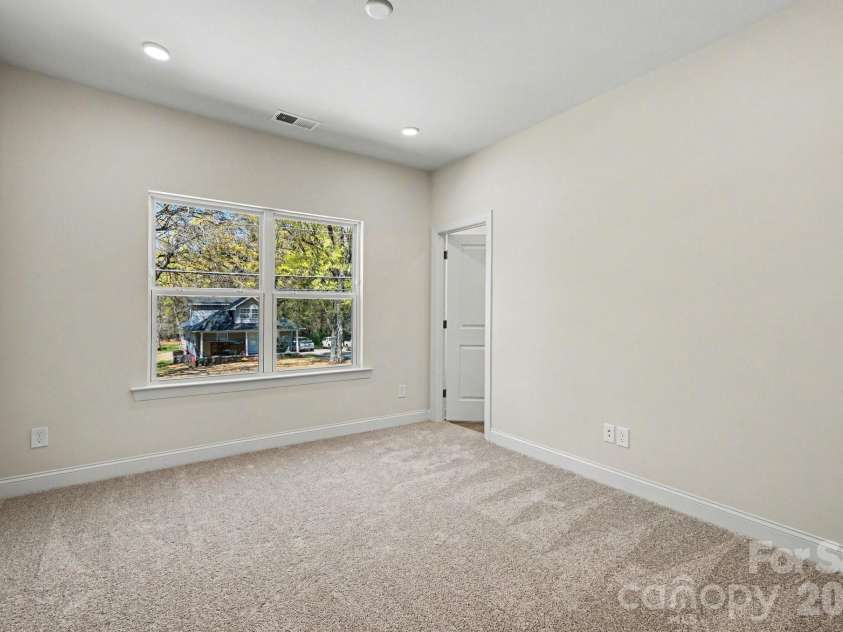 562 Wilson Avenue, Mooresville, NC 28115.  MLS# CAR4343851, YatesRealty ID 9253. 