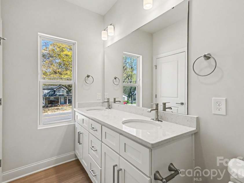 562 Wilson Avenue, Mooresville, NC 28115.  MLS# CAR4343851, YatesRealty ID 9253. 