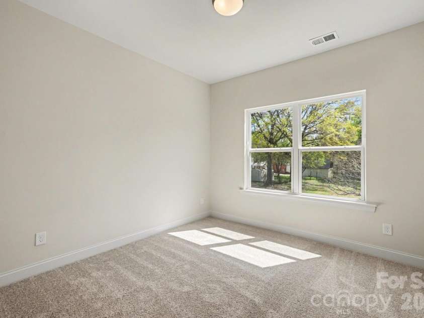 562 Wilson Avenue, Mooresville, NC 28115.  MLS# CAR4343851, YatesRealty ID 9253. 