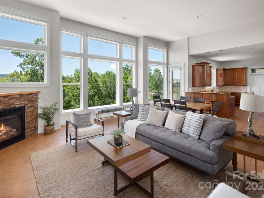 14 Al Dorf Drive, Weaverville, NC 28787.  MLS# CAR4238293, YatesRealty ID 9254. 