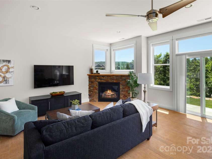 14 Al Dorf Drive, Weaverville, NC 28787.  MLS# CAR4238293, YatesRealty ID 9254. 