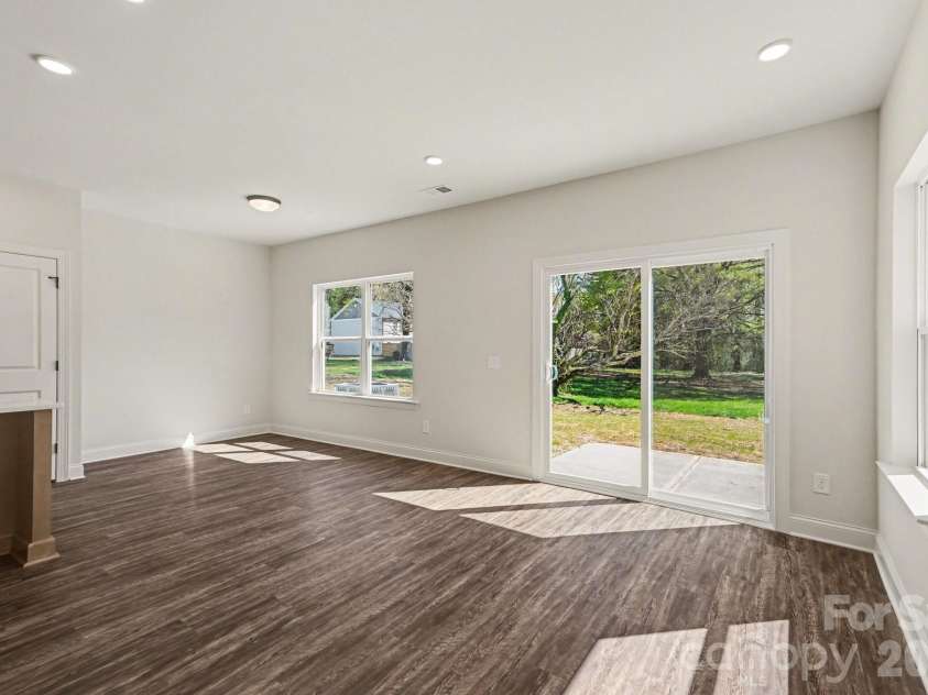 564 Wilson Avenue, Mooresville, NC 28115.  MLS# CAR4343854, YatesRealty ID 9254. 