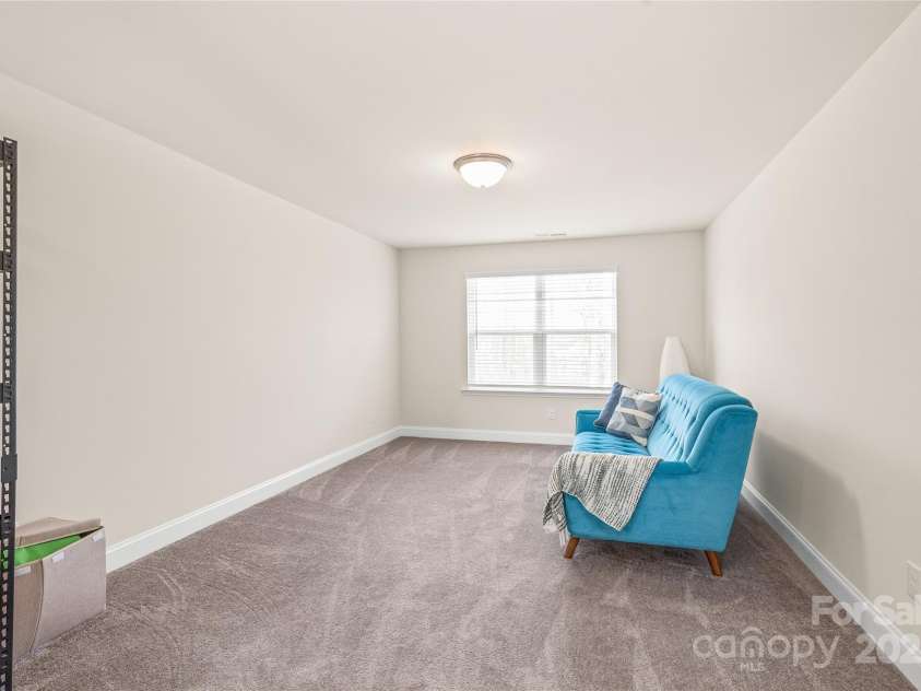 1043 Kalli Drive, Matthews, NC 28104.  MLS# CAR4245587, YatesRealty ID 9255. 