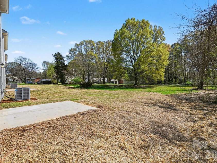 566 Wilson Avenue, Mooresville, NC 28115.  MLS# CAR4343857, YatesRealty ID 9255. 