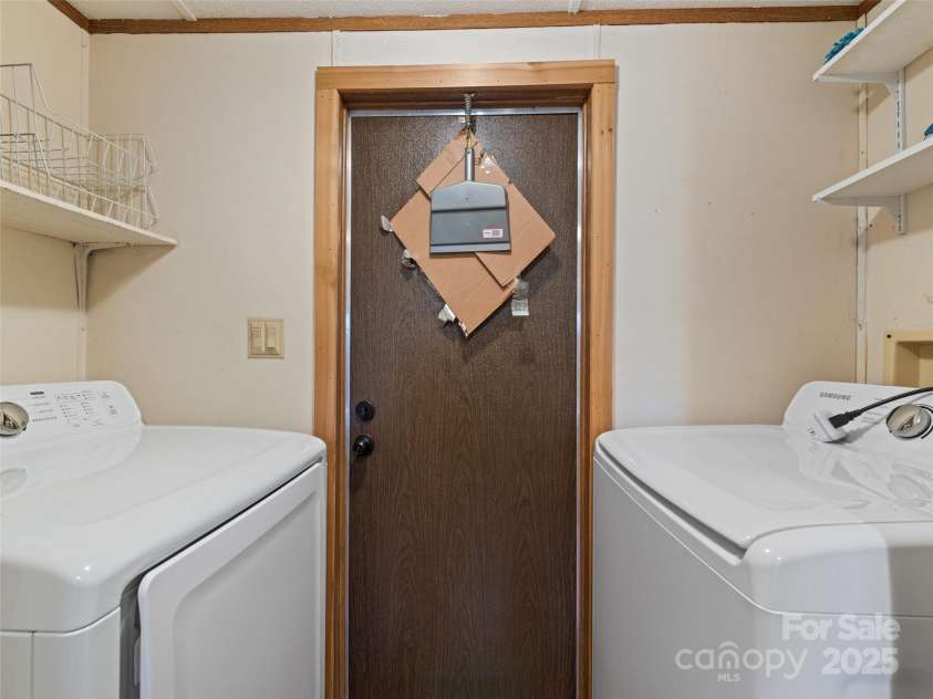 293 Mattie Marion Road, Waynesville, NC 28785.  MLS# CAR4231081, YatesRealty ID 9256. 