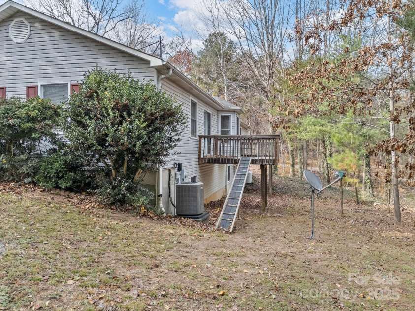 383 Woody Circle, Tryon, NC 28782.  MLS# CAR4322655, YatesRealty ID 9256. 