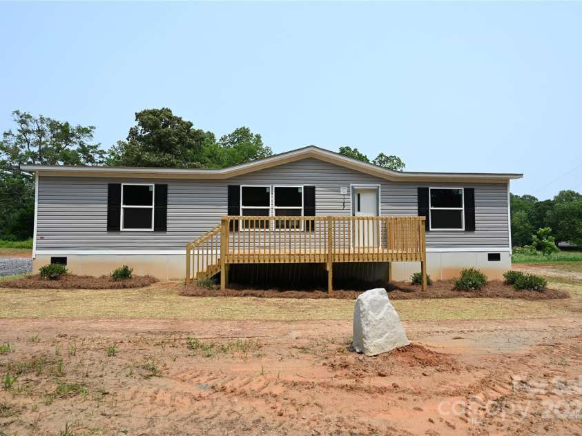 1187 Renno Road, Clinton, SC 29325.  MLS# CAR4257960, YatesRealty ID 9257. 