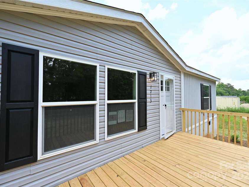 1187 Renno Road, Clinton, SC 29325.  MLS# CAR4257960, YatesRealty ID 9257. 