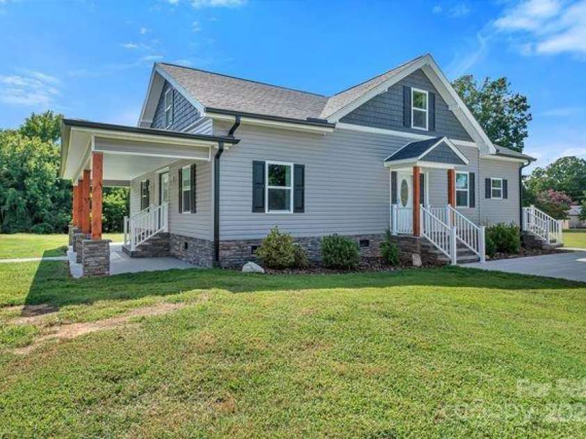 222 Main Gq Street, Salisbury, NC 28146.  MLS# CAR4298517, YatesRealty ID 9258. Front