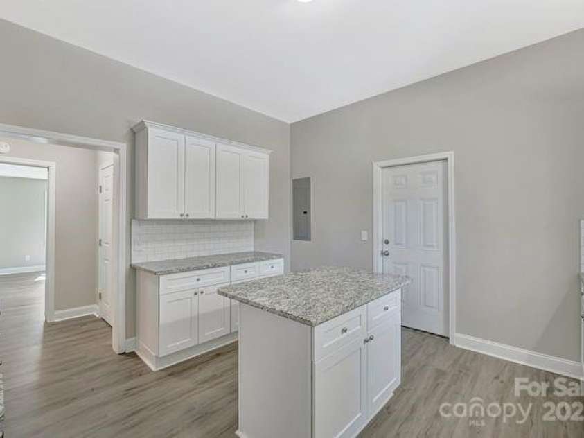 222 Main Gq Street, Salisbury, NC 28146.  MLS# CAR4298517, YatesRealty ID 9258. Kitchen