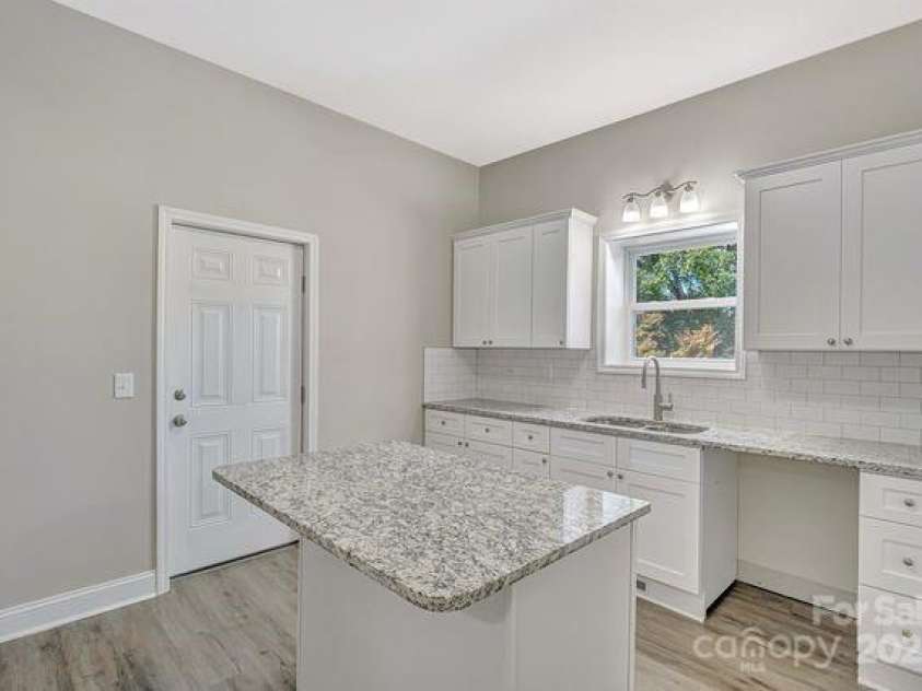 222 Main Gq Street, Salisbury, NC 28146.  MLS# CAR4298517, YatesRealty ID 9258. Kitchen