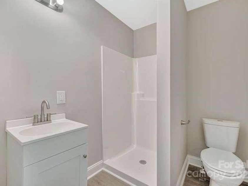 222 Main Gq Street, Salisbury, NC 28146.  MLS# CAR4298517, YatesRealty ID 9258. Main Bath