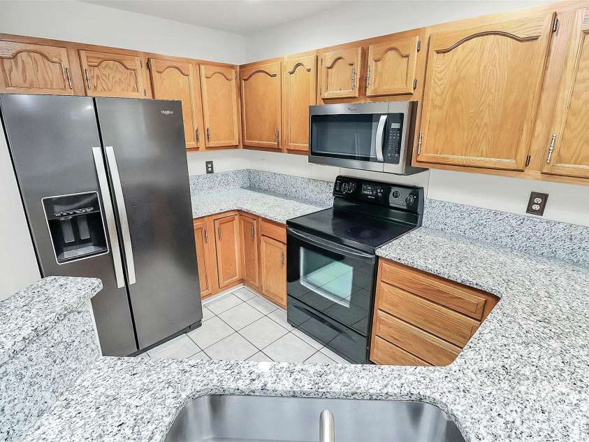 9232 Four Mile Creek Road, Charlotte, NC 28277.  MLS# CAR4253018, YatesRealty ID 9258. 
