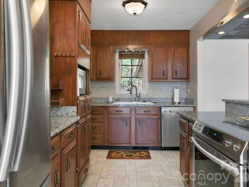 1621 Glen Cannon Drive, Pisgah Forest, NC 28768.  MLS# CAR4362258, YatesRealty ID 9259. 