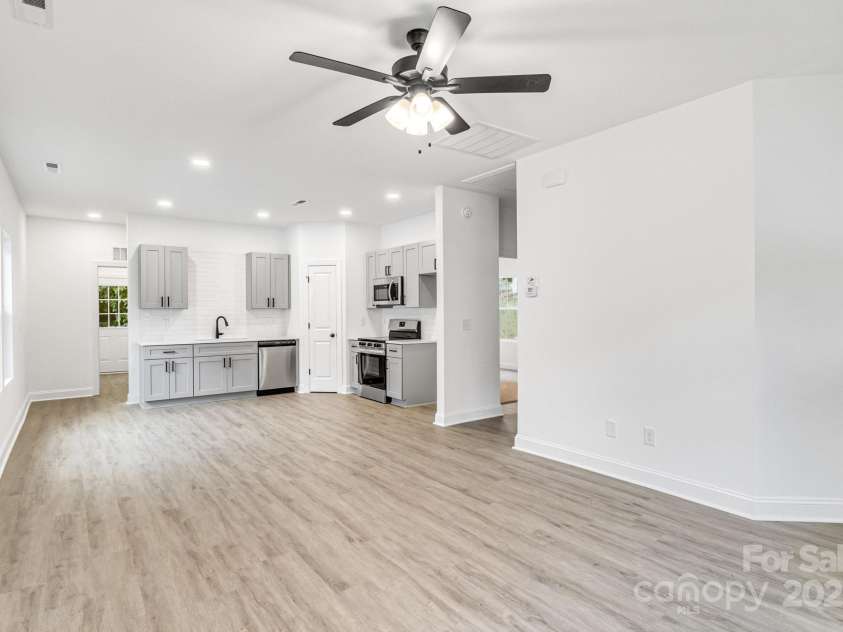 602 Meadow Street, Spencer, NC 28159.  MLS# CAR4188664, YatesRealty ID 9259. 