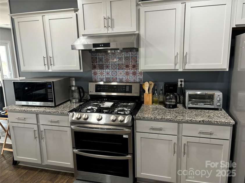 529 Elmwood Pond Court, Charlotte, NC 28214.  MLS# CAR4214332, YatesRealty ID 926. 