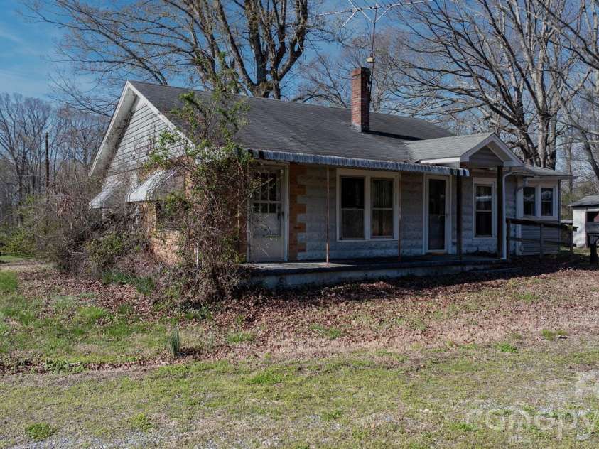 4934 Nc 10 Highway, Catawba, NC 28609.  MLS# CAR4361208, YatesRealty ID 9261. 