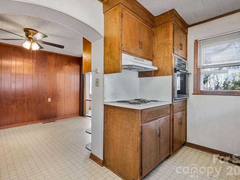 4934 Nc 10 Highway, Catawba, NC 28609.  MLS# CAR4361208, YatesRealty ID 9261. 