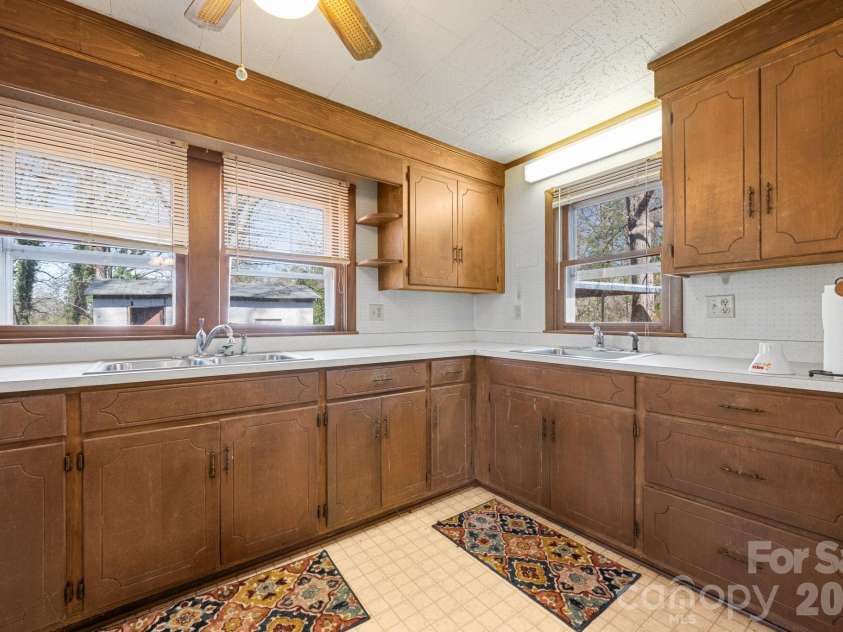 4934 Nc 10 Highway, Catawba, NC 28609.  MLS# CAR4361208, YatesRealty ID 9261. 