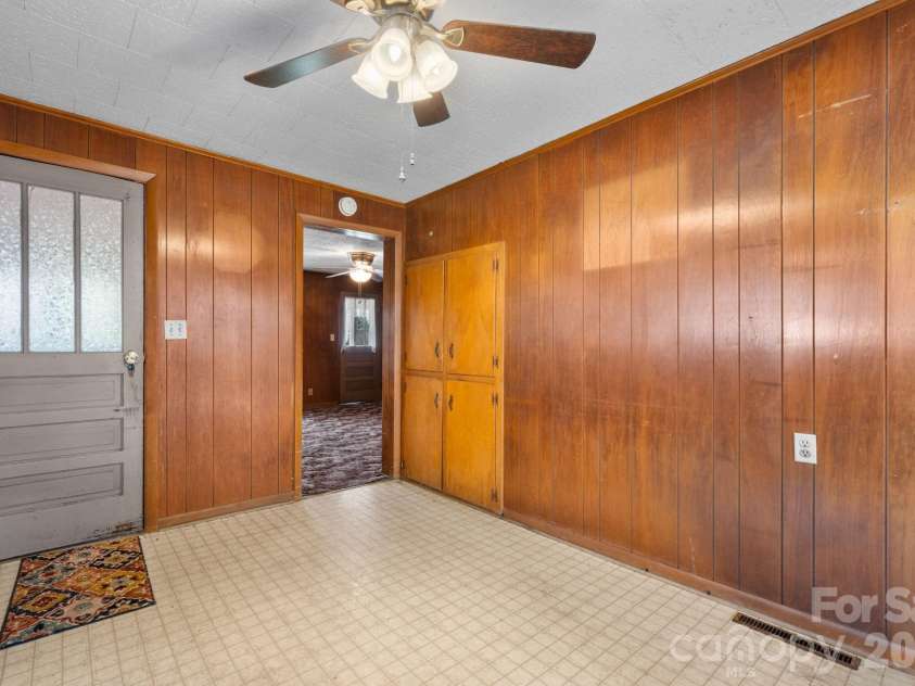4934 Nc 10 Highway, Catawba, NC 28609.  MLS# CAR4361208, YatesRealty ID 9261. 