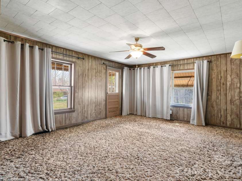 4934 Nc 10 Highway, Catawba, NC 28609.  MLS# CAR4361208, YatesRealty ID 9261. 