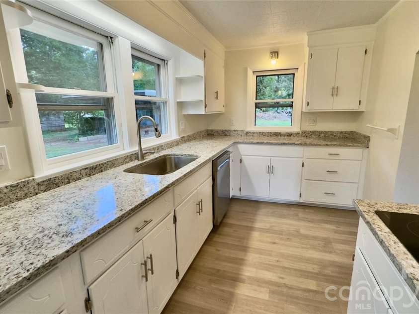 4934 NC 10 Highway, Catawba, NC 28609.  MLS# CAR4406959, YatesRealty ID 9261. 